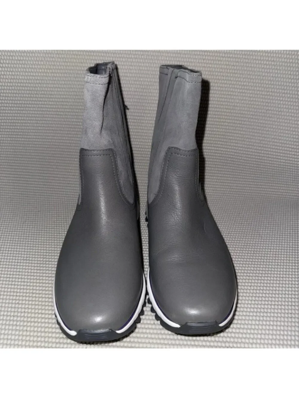 $250 Cole Haan Grand Explore Gray Waterproof Leather Pull On Boots Womens Size 6
